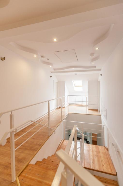 Dworek Poznan Bed & Breakfast Екстериор снимка